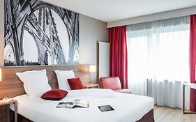 Aparthotel Adagio Paris Bercy Village